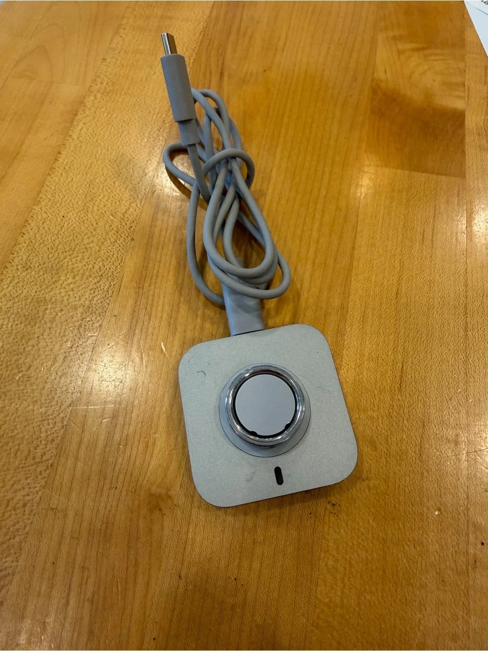Oura Ring 4 Smart Ring -size 8 - Silver Titanium (Original Charger Included)
